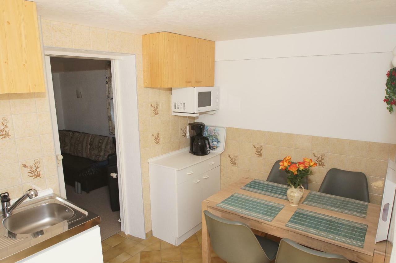 Ferienwohnung Schubert Sagard Exterior photo